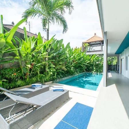 Euforia Guest House Canggu Esterno foto