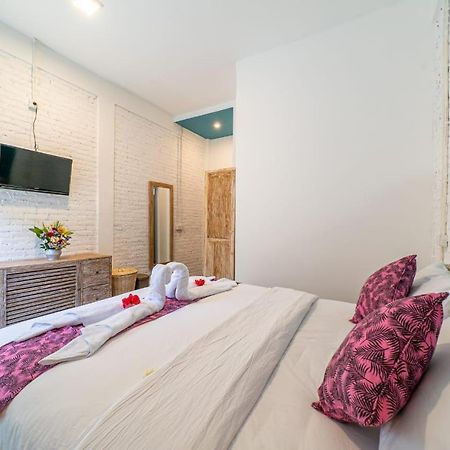 Euforia Guest House Canggu Esterno foto