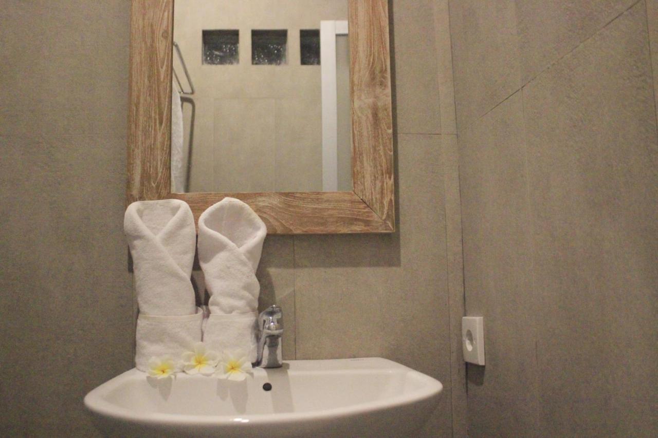 Euforia Guest House Canggu Esterno foto