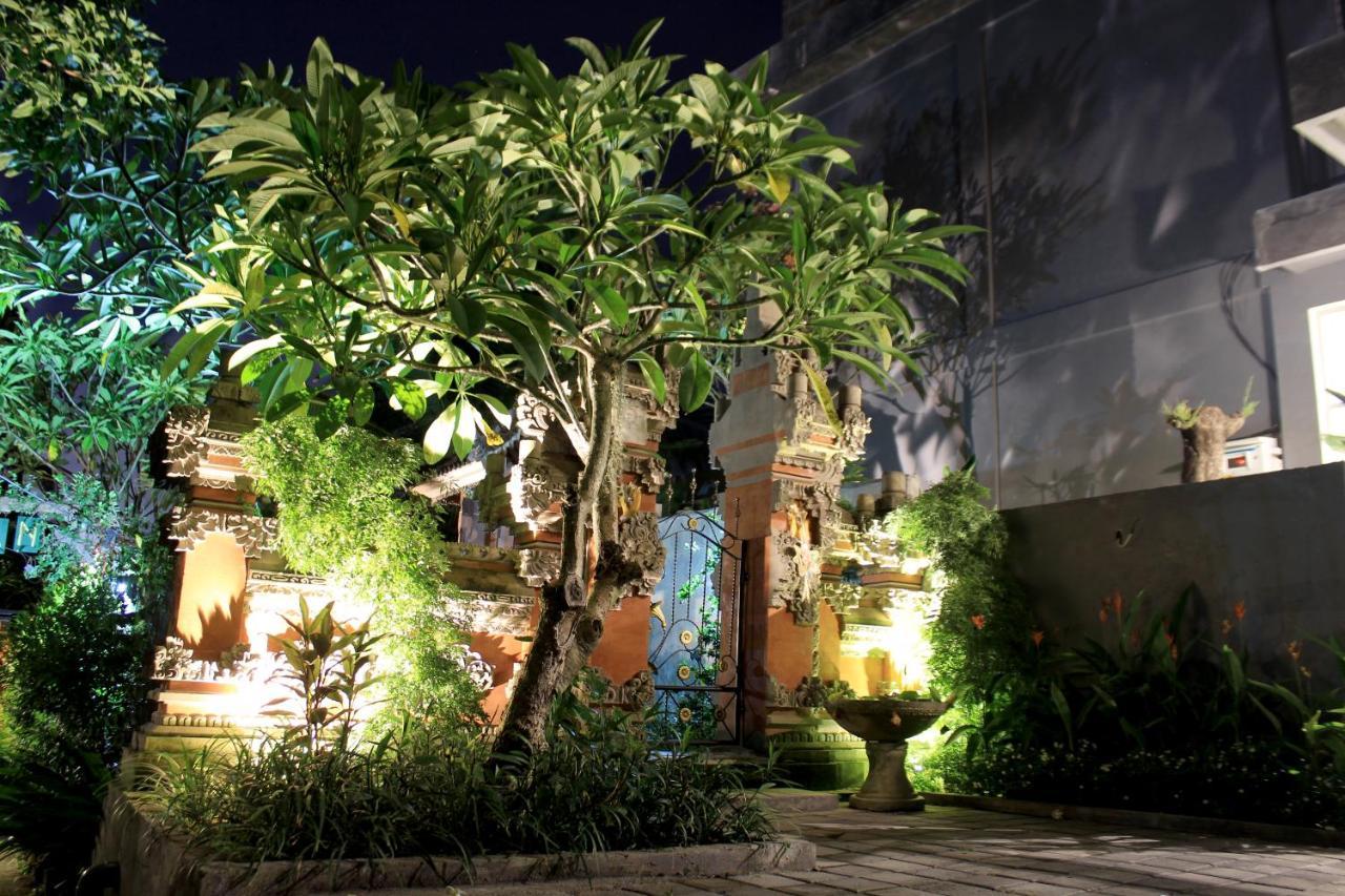 Euforia Guest House Canggu Esterno foto