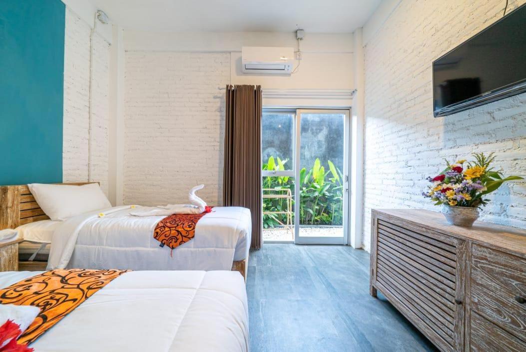 Euforia Guest House Canggu Esterno foto