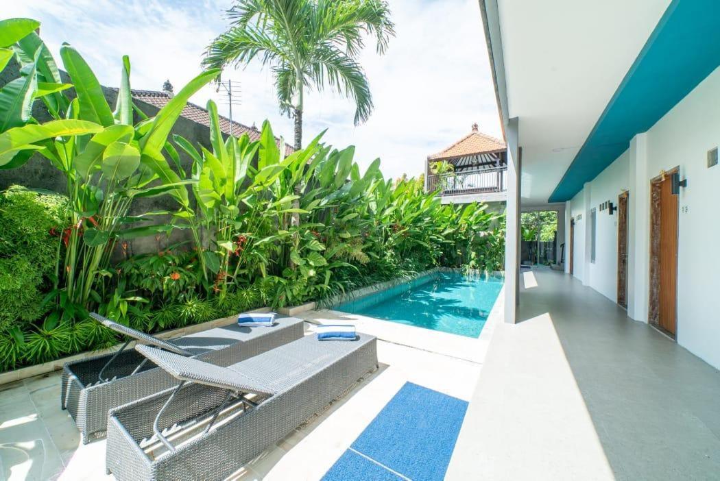 Euforia Guest House Canggu Esterno foto