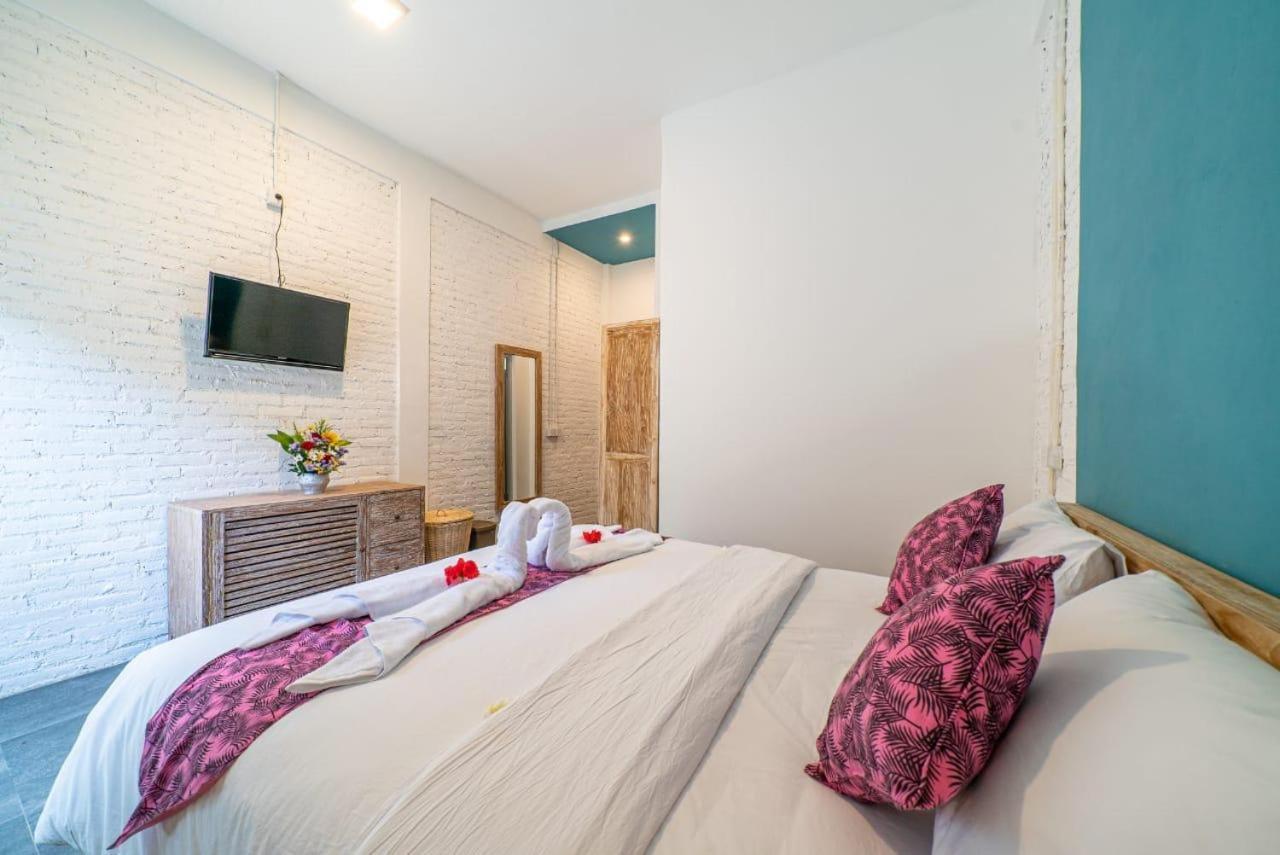 Euforia Guest House Canggu Esterno foto