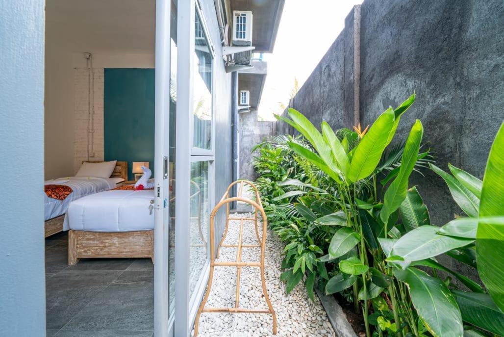 Euforia Guest House Canggu Esterno foto